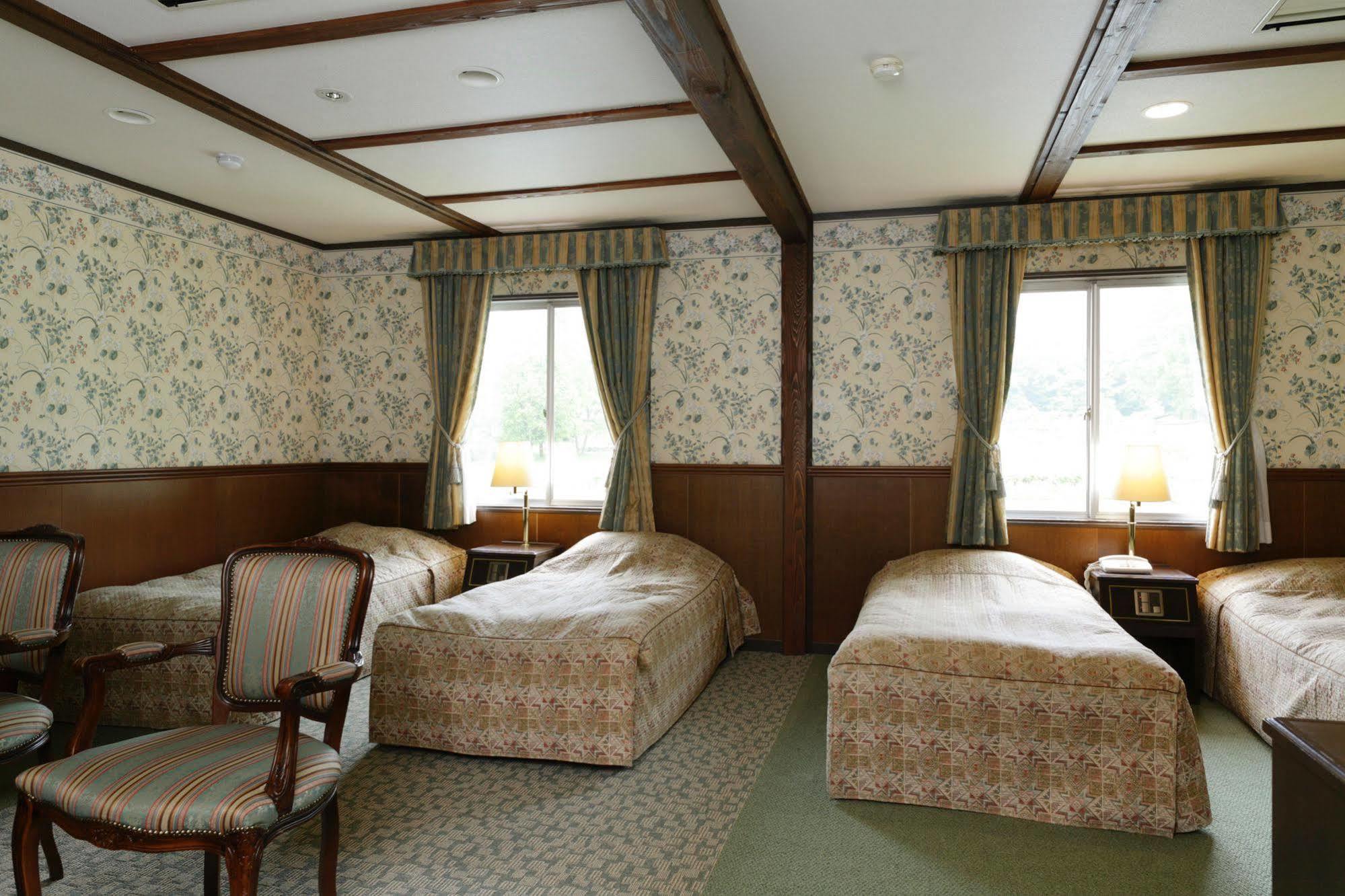 Heidihof Hotel Hakuba Exterior photo